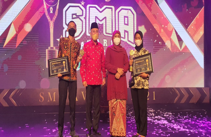 Juara 1 Paskib Putra dan Putri SMA Awards 2021