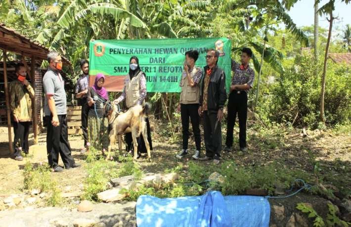 Penyerahan Hewan Qurban 1441 H